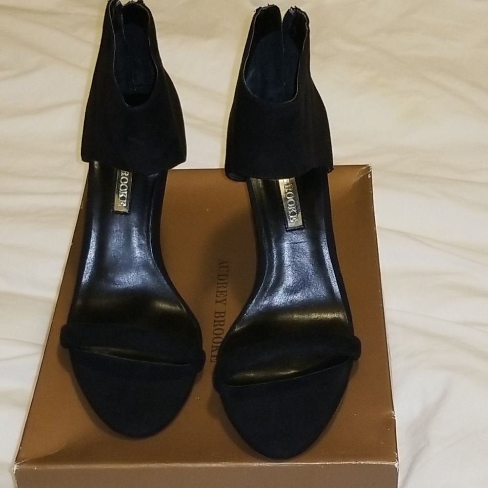 Audrey Brooke micro suede heels